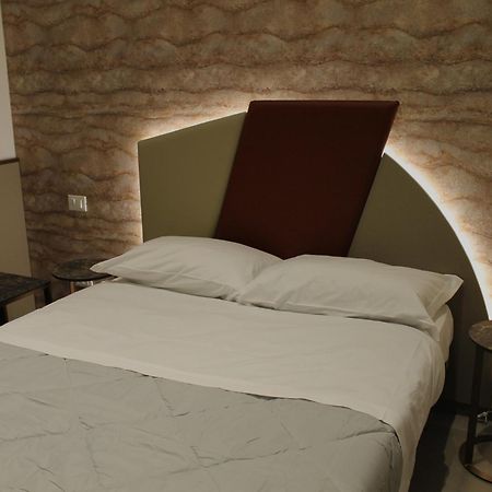 Apartment Miki - Mauro Macchi 91 ミラノ エクステリア 写真